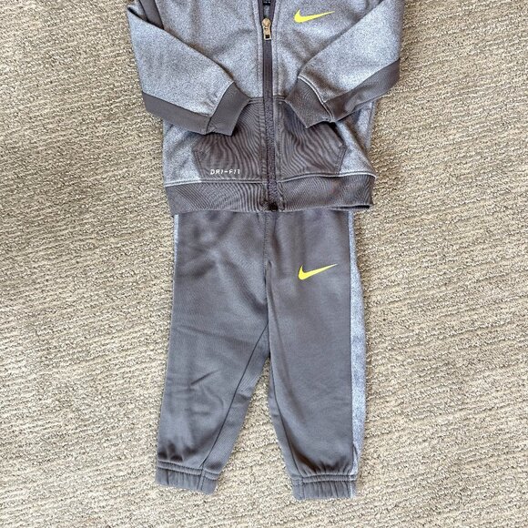 Nike 12 month Gray Dri-Fit Sweatsuit - Picture 2 of 2